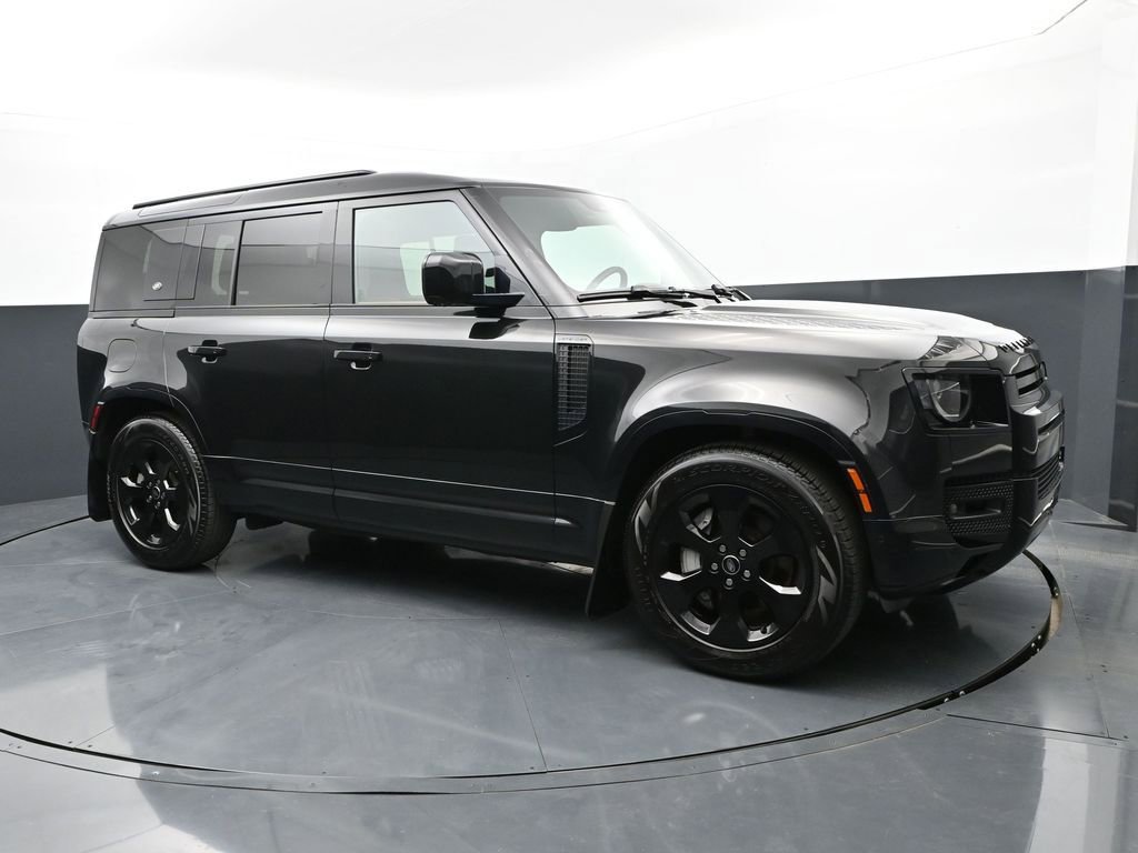 Used 2023 Land Rover Defender 110 X-Dynamic SE AWD/4WD image 8