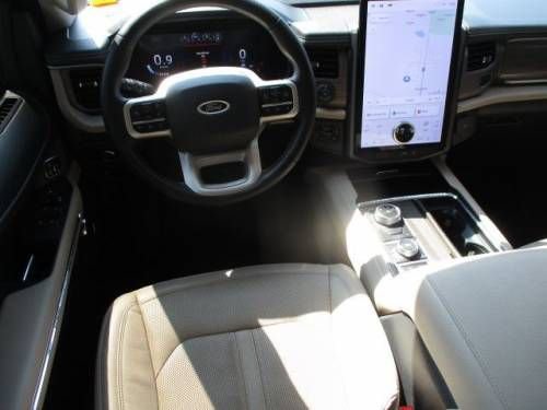 Used 2023 Ford Expedition Max Limited AWD/4WD image 10