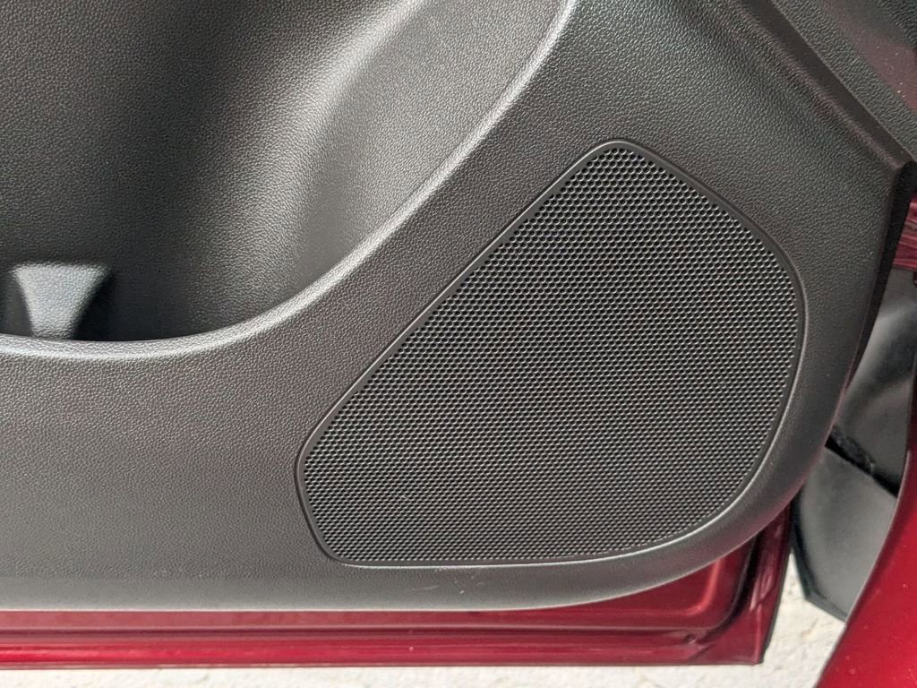 Used 2024 Buick Envista Preferred image 29