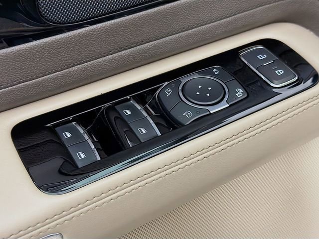 Used 2023 Lincoln Aviator AWD w/ Premium Package image 20
