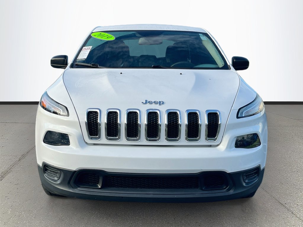 Used 2017 Jeep Cherokee Sport FWD image 2