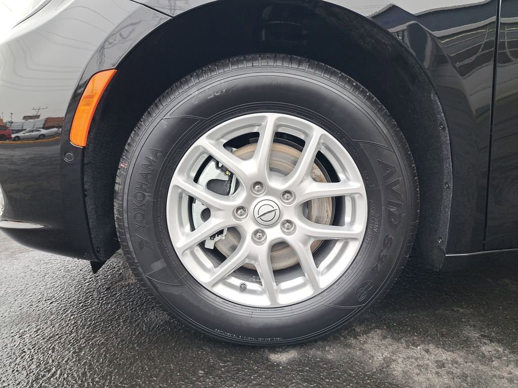 New 2026 Chrysler Pacifica Select FWD image 29