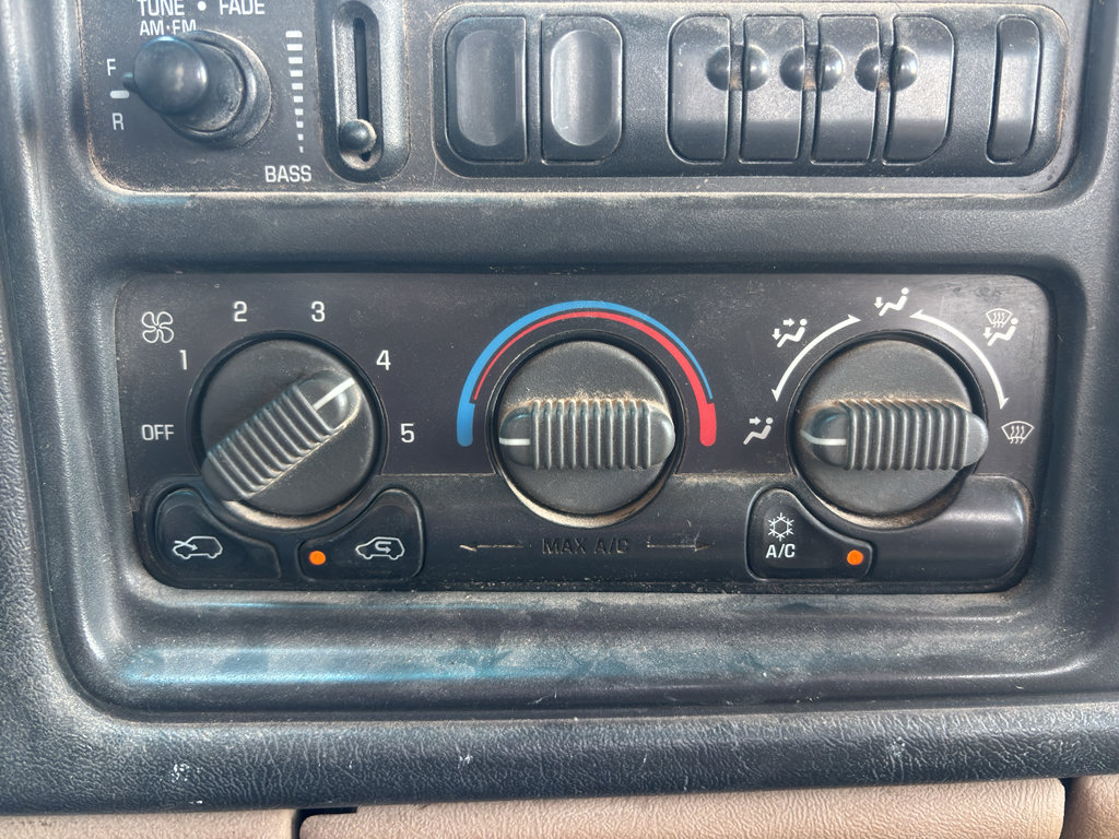 Used 2000 Chevrolet Silverado 1500 4x4 Extended Cab image 15