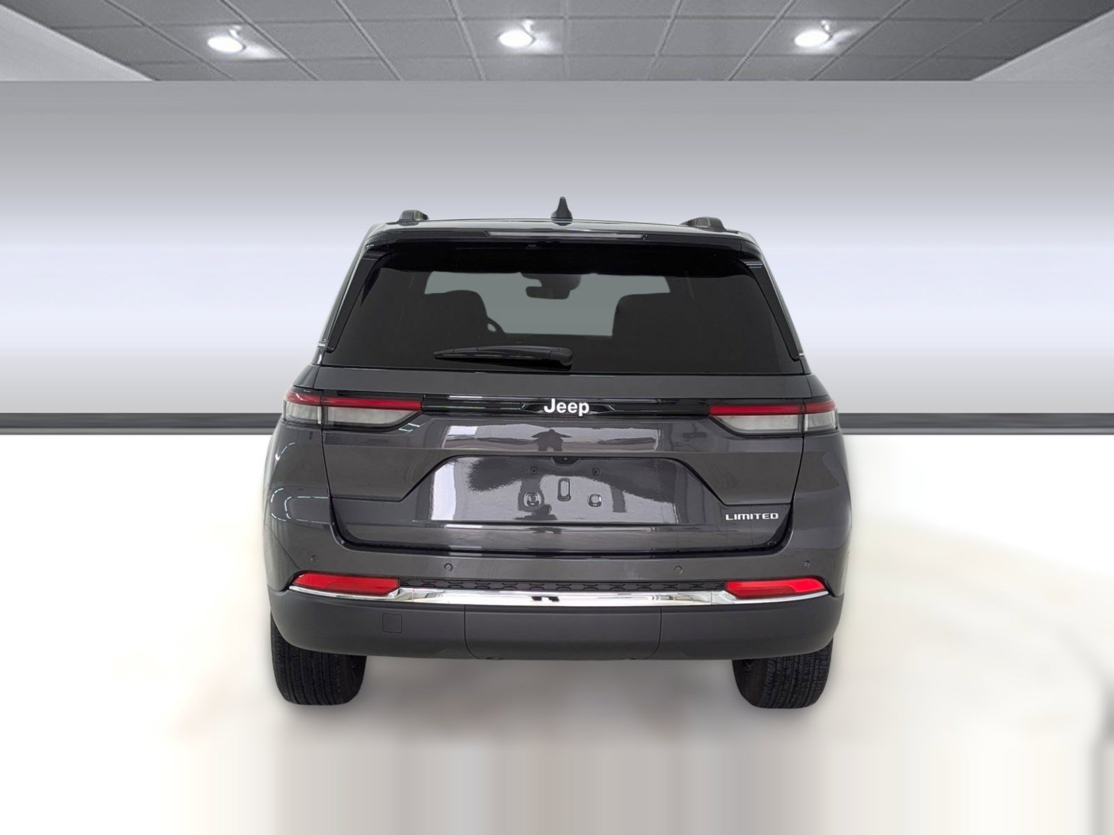 Used 2025 Jeep Grand Cherokee Limited RWD image 10
