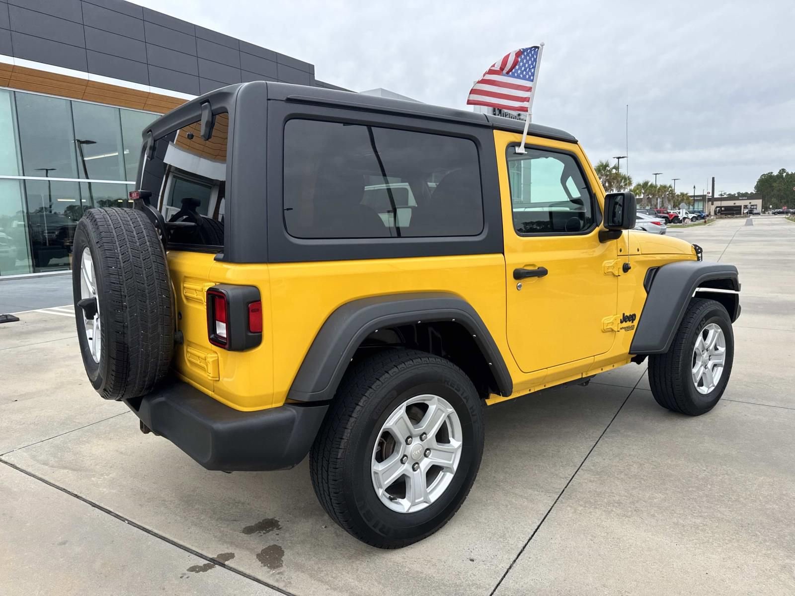 Used 2021 Jeep Wrangler Sport S image 7