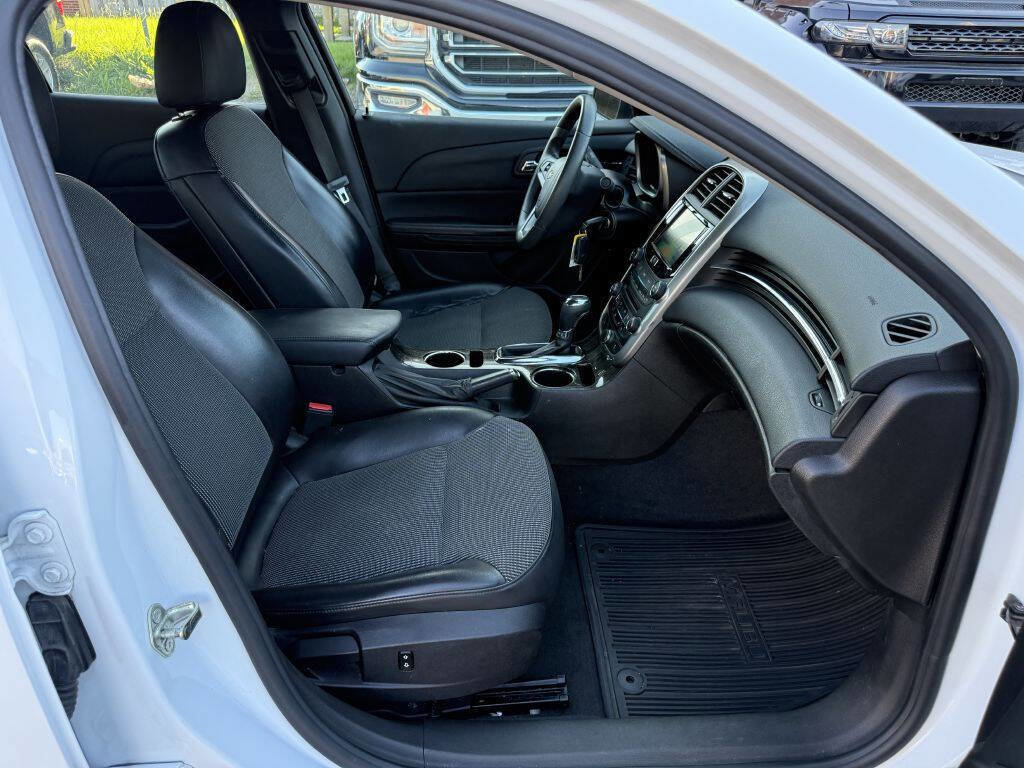 Used 2014 Chevrolet Malibu LT w/ Power Convenience Package FWD image 19