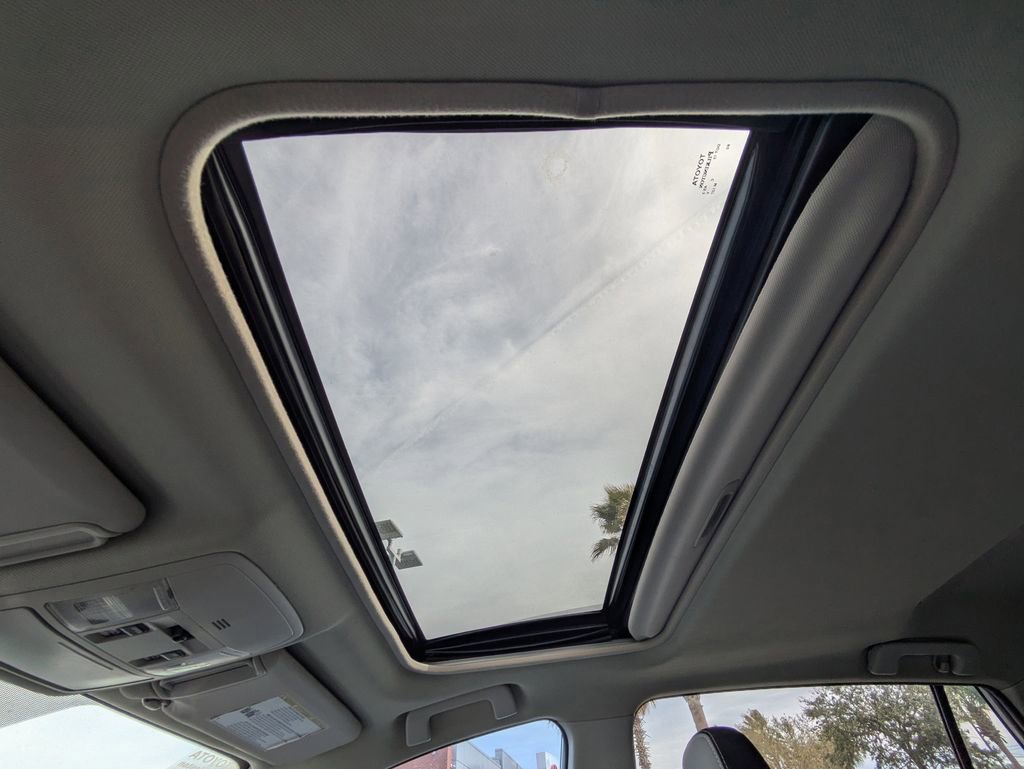 Used 2016 Toyota RAV4 XLE image 22