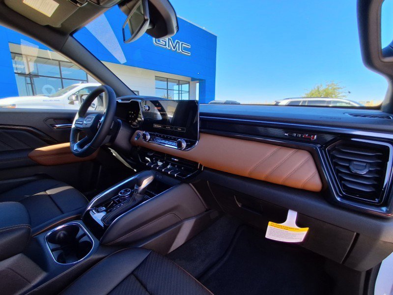 New 2026 GMC Canyon AT4 w/ AT4 Premium Package image 14