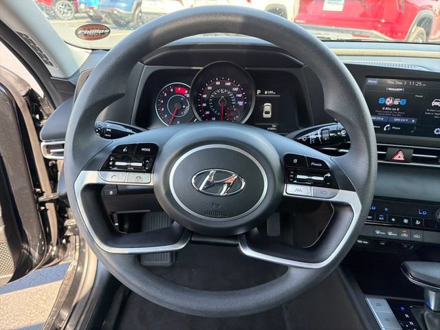 Used 2023 Hyundai Elantra SEL FWD image 16