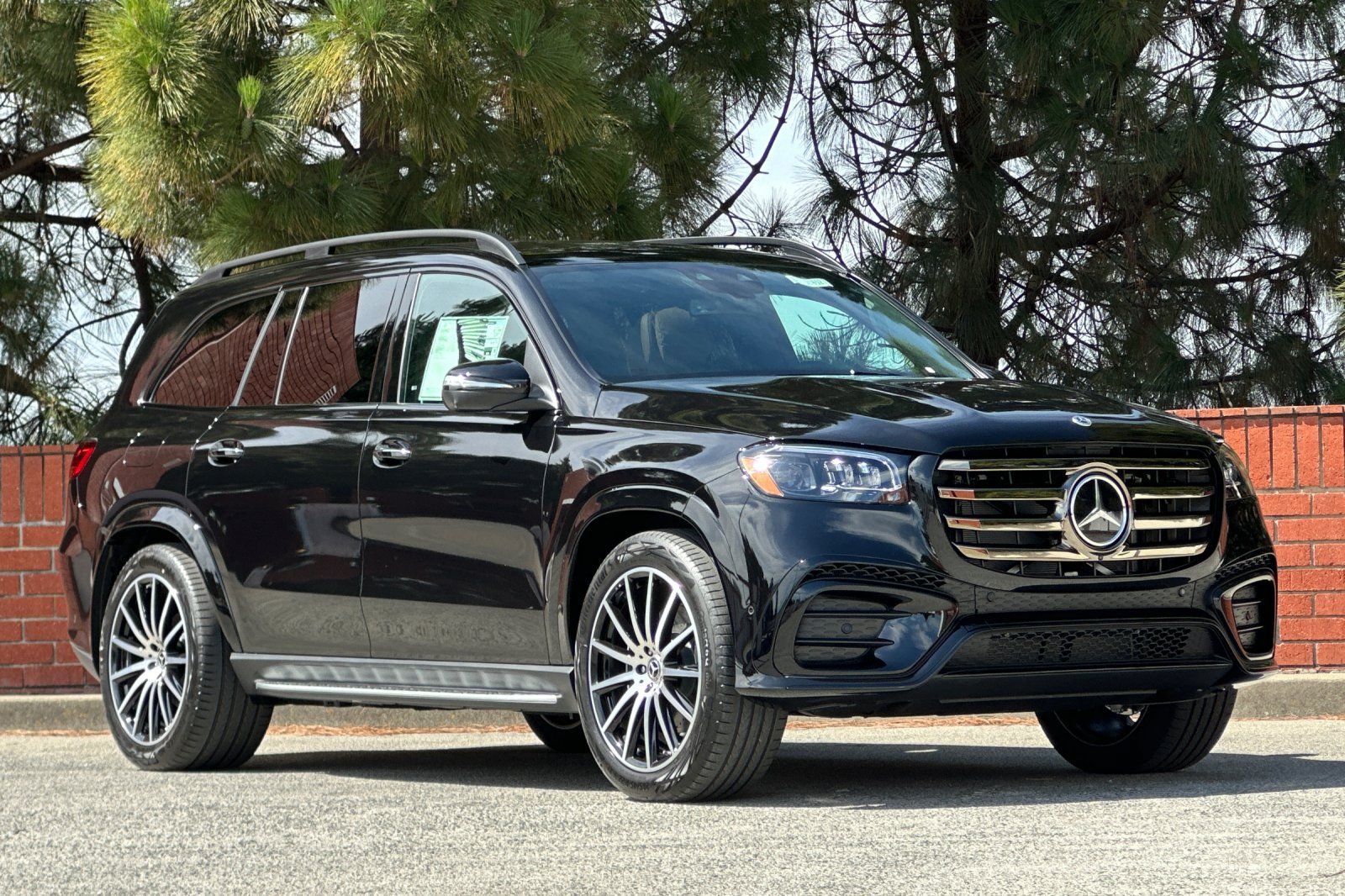 New 2026 Mercedes-Benz GLS 580 4MATIC image 2