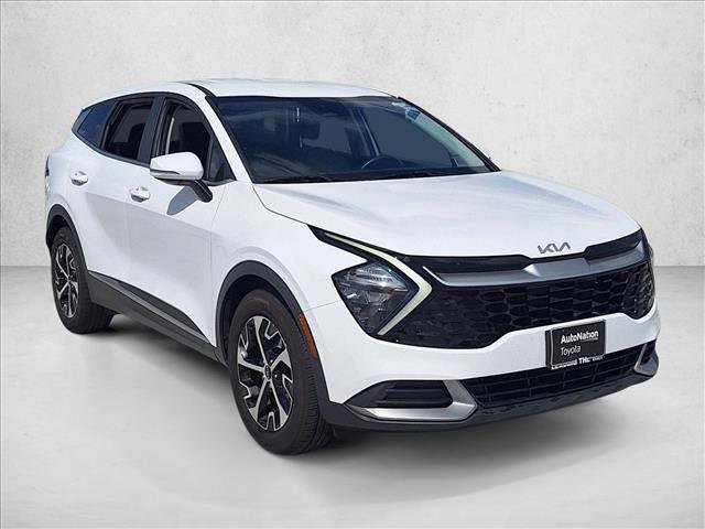 Used 2023 Kia Sportage EX image 3