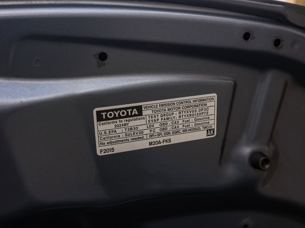 Used 2024 Toyota Corolla LE image 31