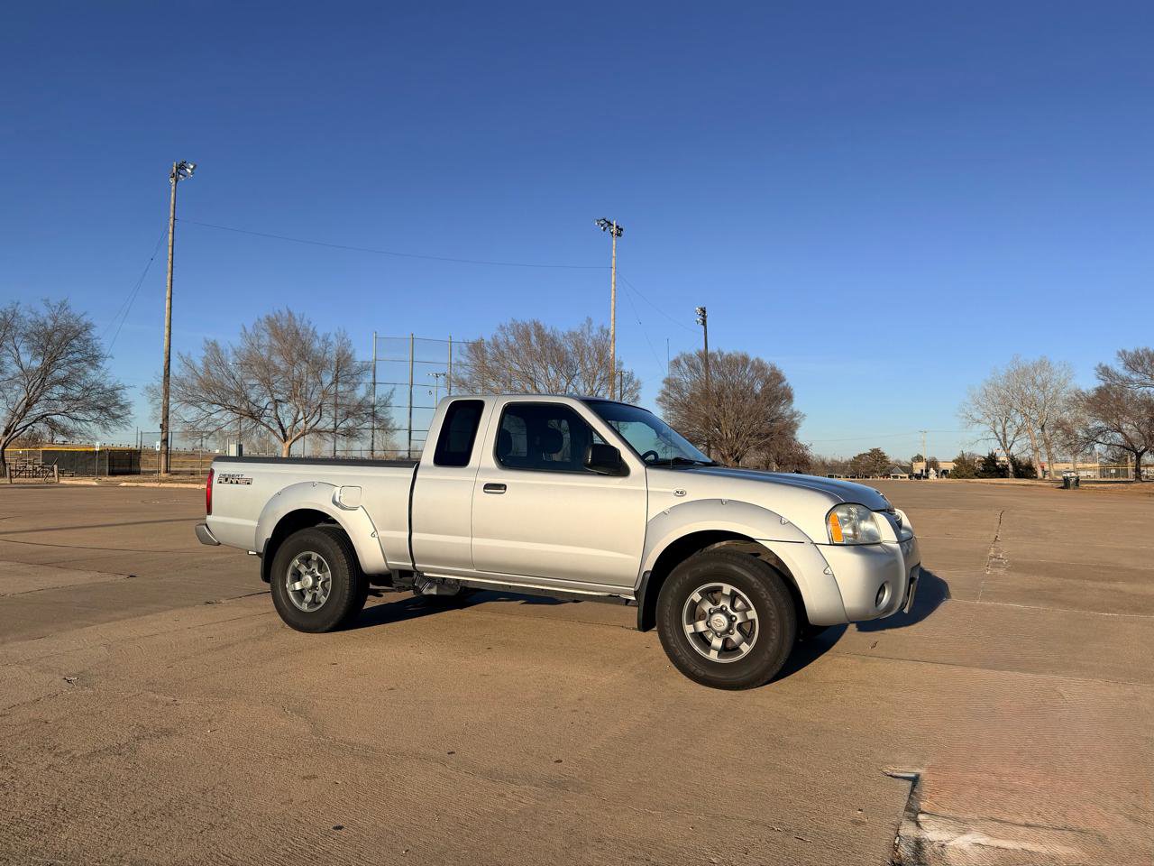 Used 2004 Nissan Frontier XE Desert Runner w/ (VTP) Value Truck Pkg RWD image 25