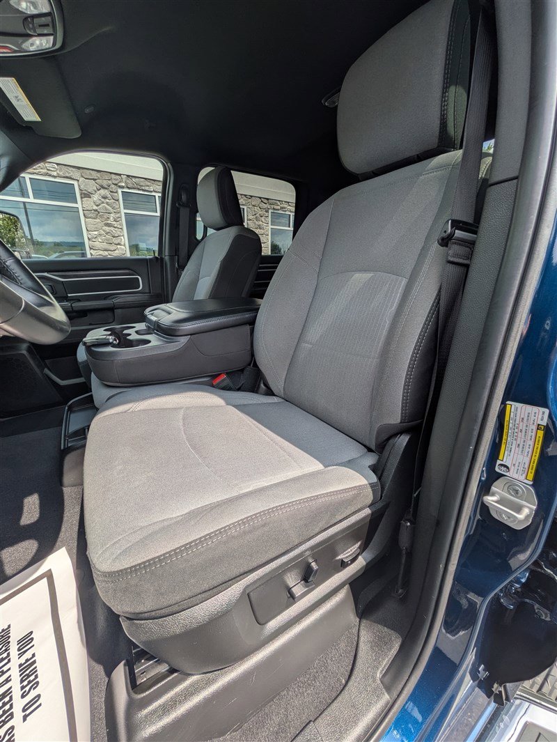 Used 2024 RAM 2500 Big Horn w/ Bed Utility Group image 18