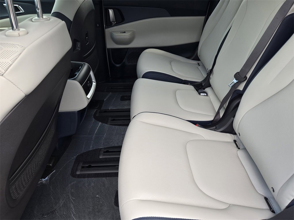 New 2026 Kia Carnival EX image 21