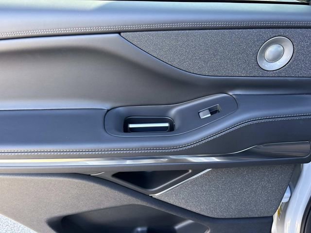 New 2025 Lincoln Navigator Reserve w/ Jet Appearance Package AWD/4WD image 19