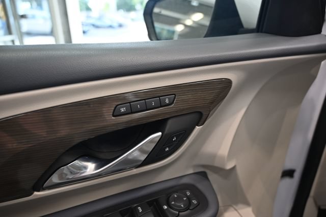 Used 2023 GMC Terrain Denali AWD/4WD image 29