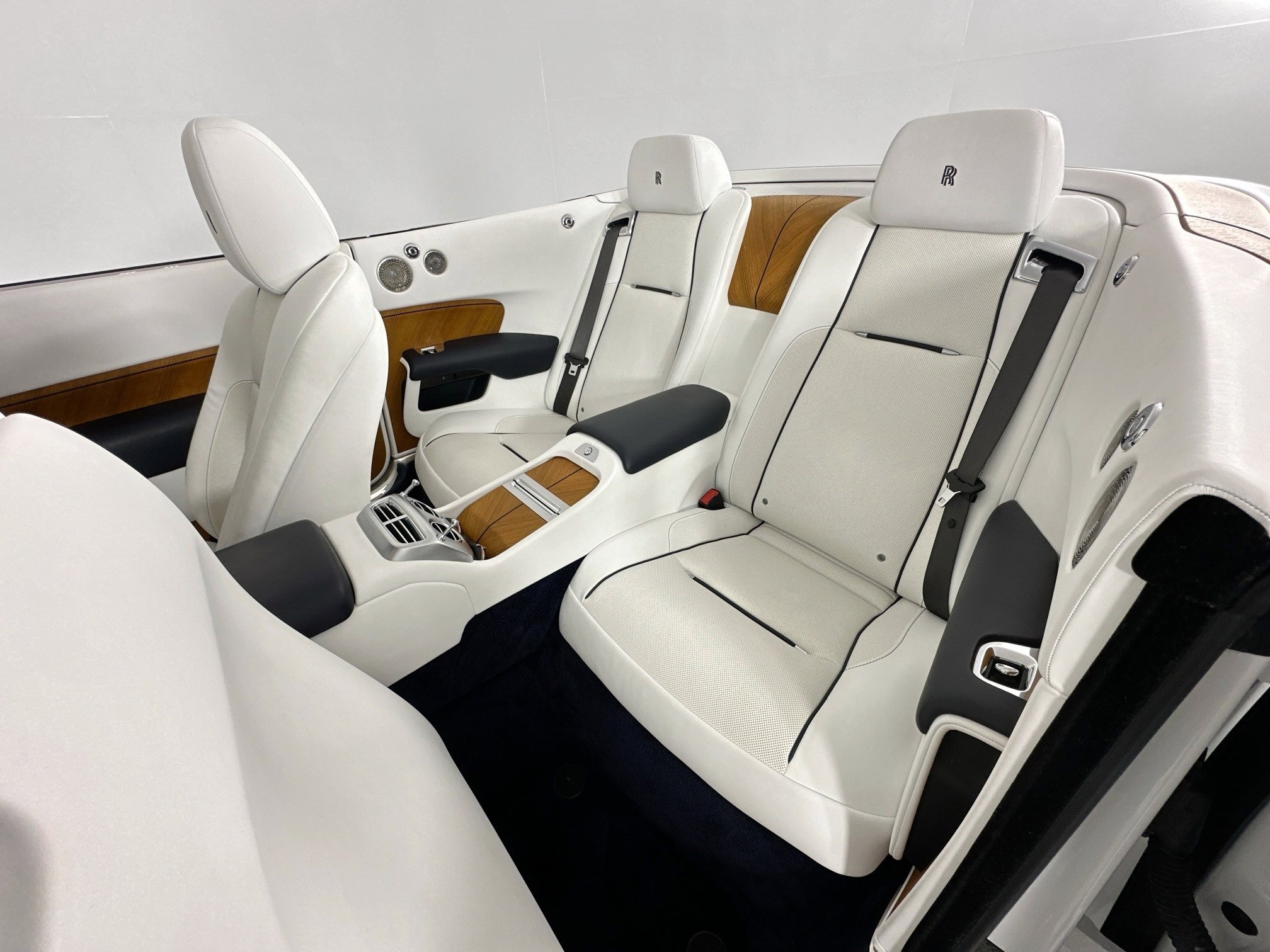 Certified 2018 Rolls-Royce Dawn image 24