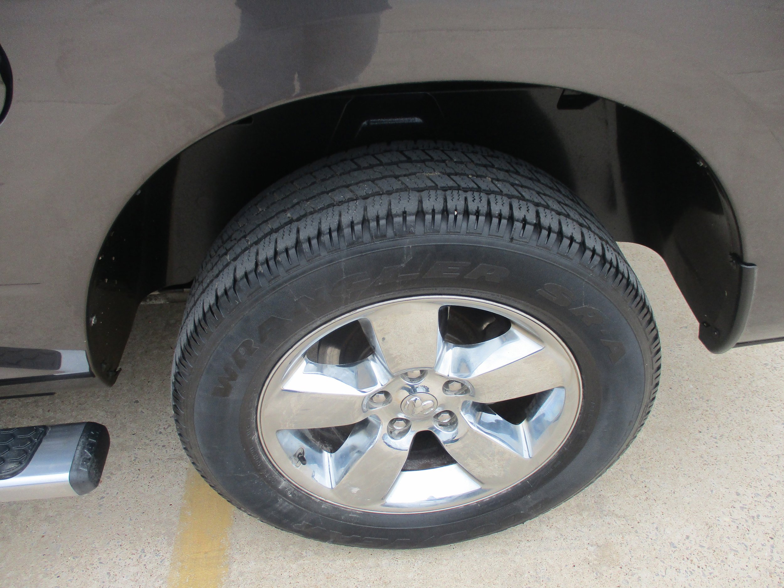 Used 2015 RAM 1500 Lone Star AWD/4WD image 7