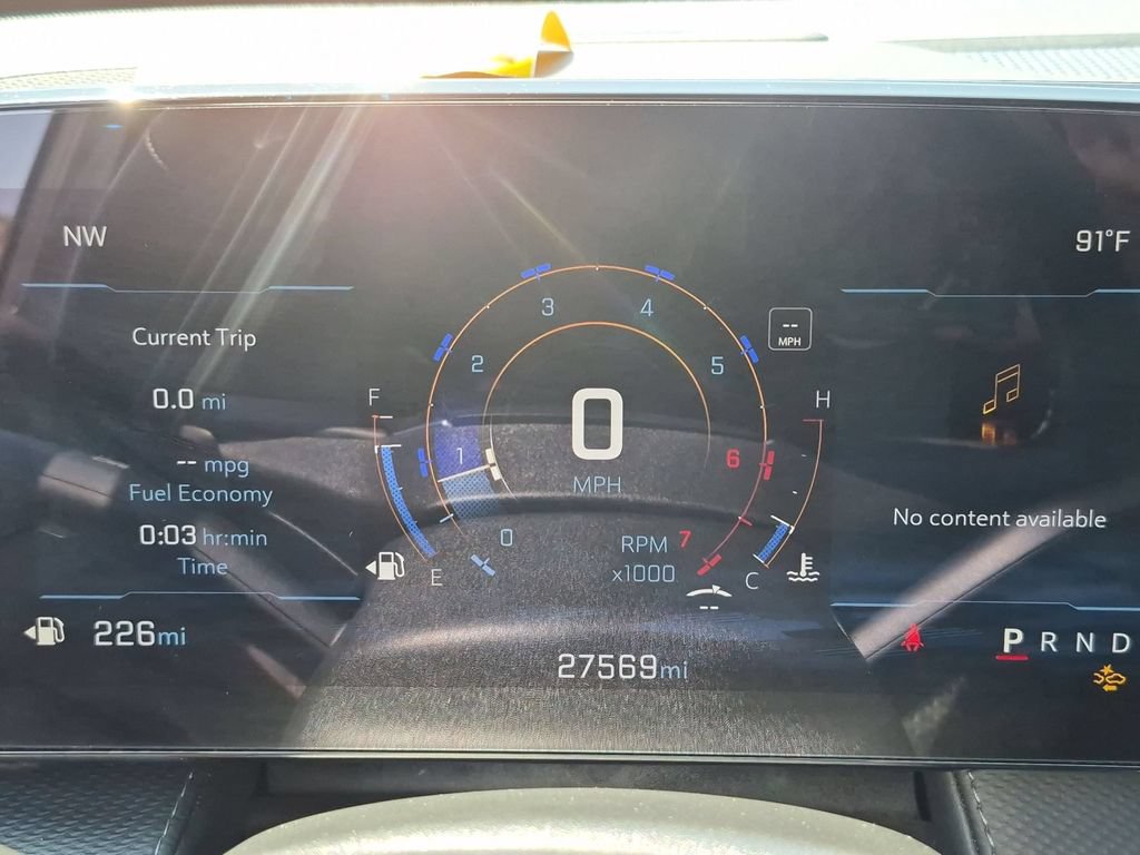 Used 2025 Chevrolet Equinox LT FWD image 16