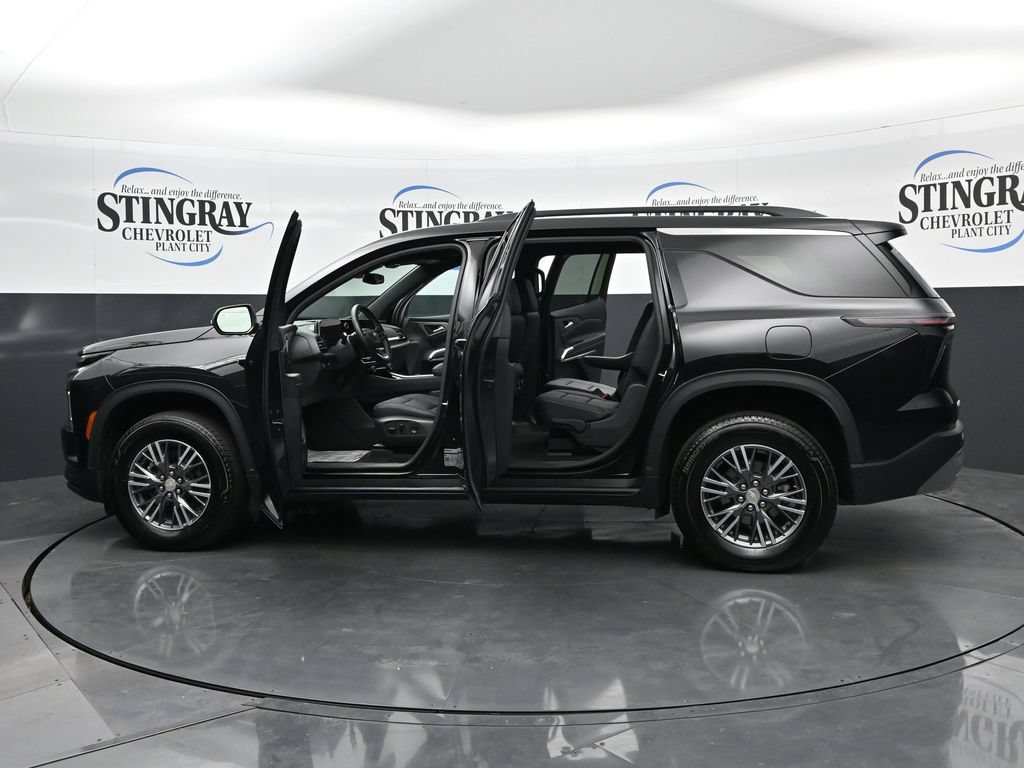 Used 2026 Chevrolet Traverse LT AWD/4WD image 28