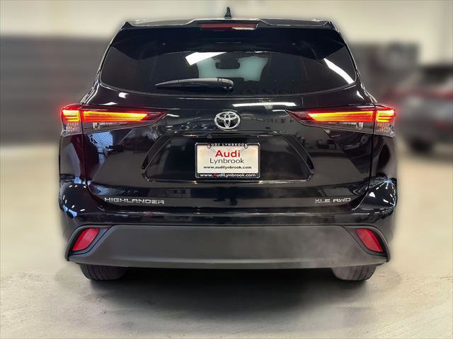Used 2024 Toyota Highlander XLE image 5