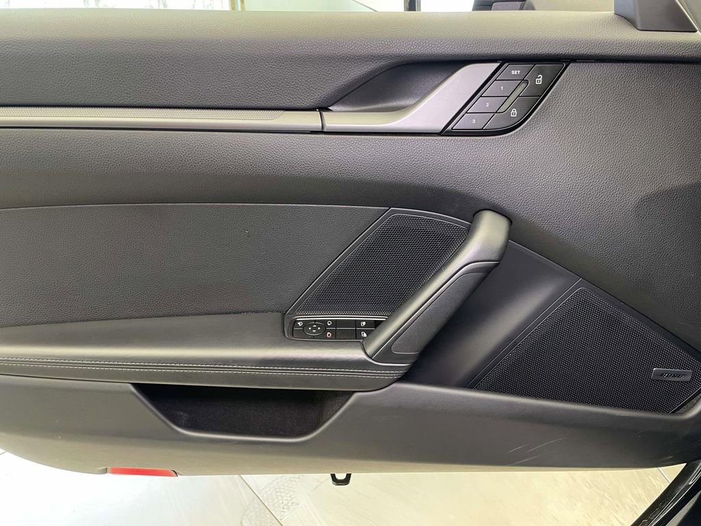 Certified 2025 Porsche 911 Carrera image 33