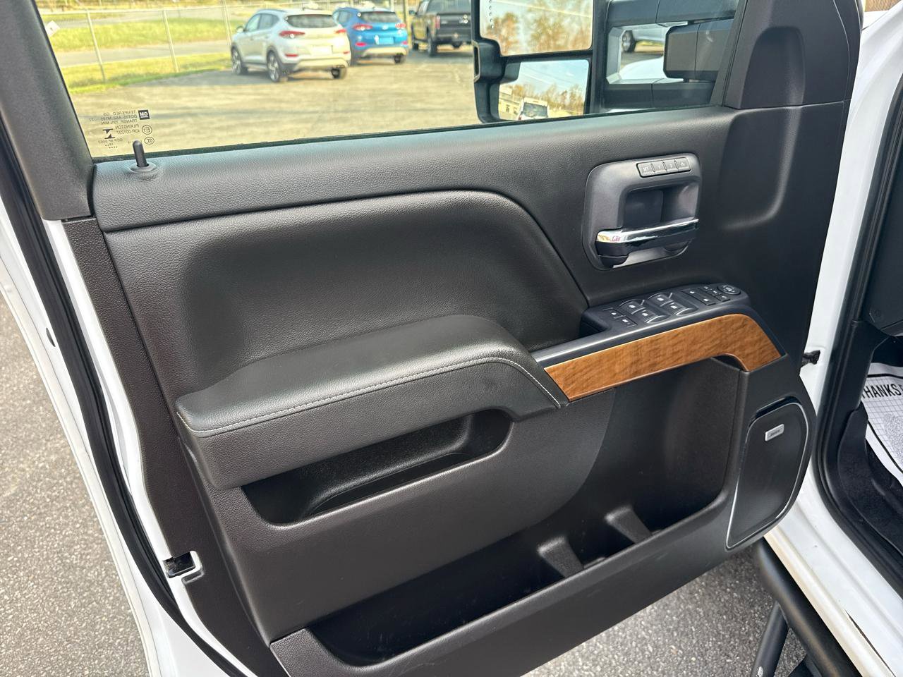 Used 2019 Chevrolet Silverado 2500 LTZ w/ Duramax Plus Package AWD/4WD image 16