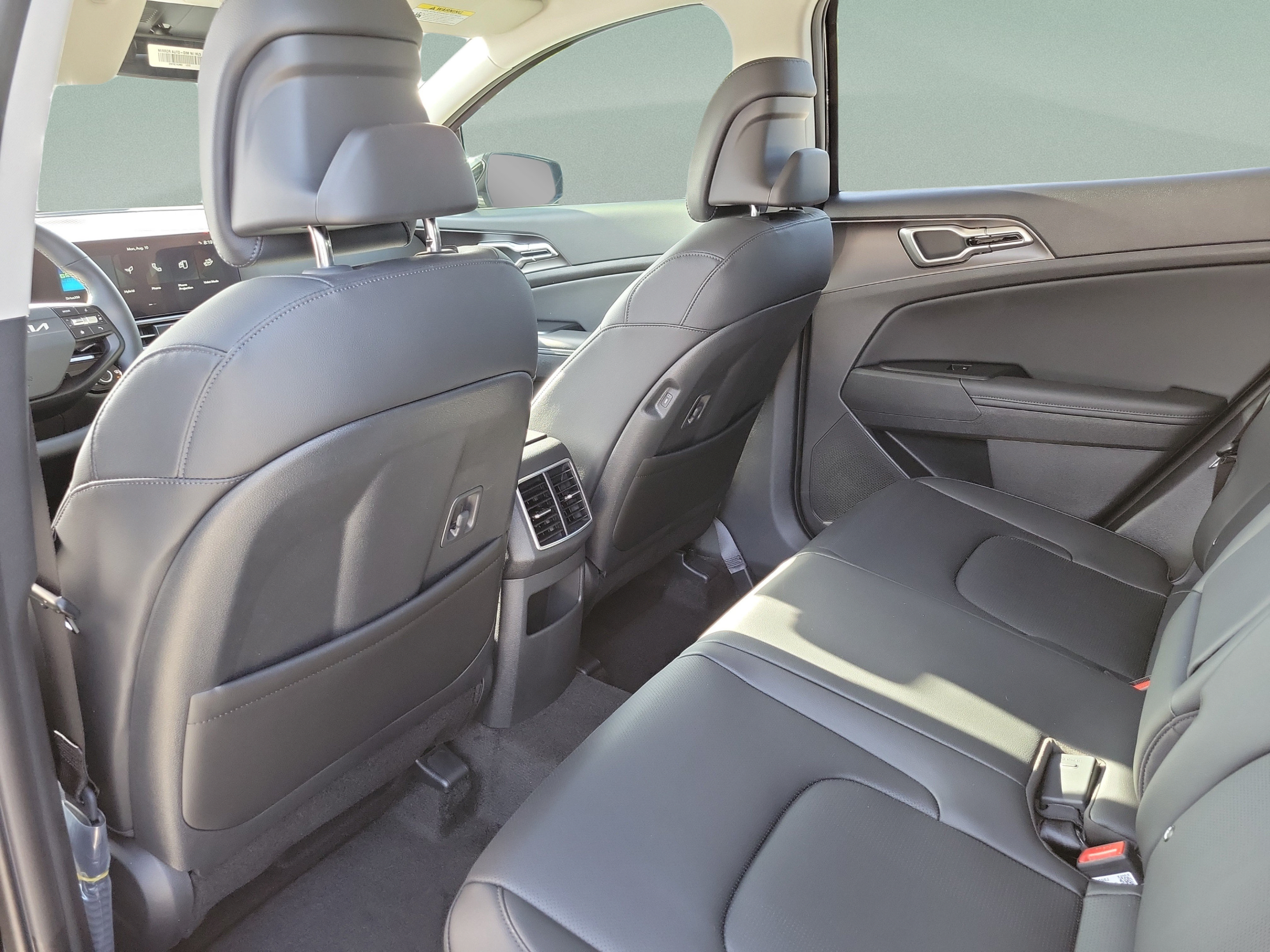 New 2027 Kia Sportage EX FWD image 9