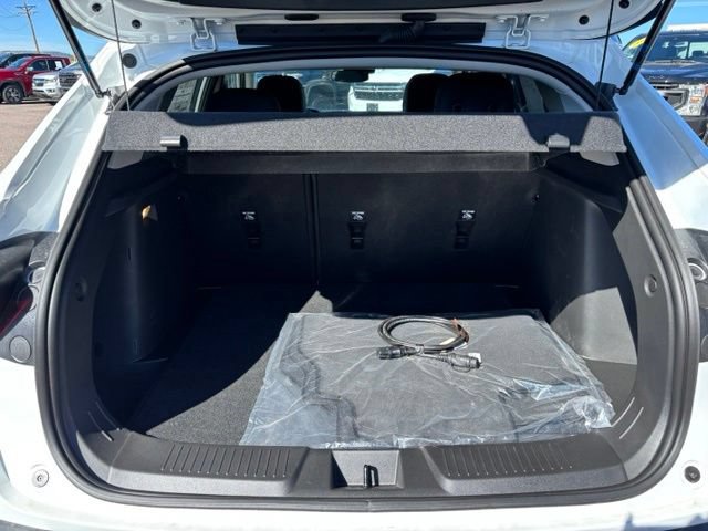 New 2026 Chevrolet Trax LT w/ LT Convenience Package FWD image 18