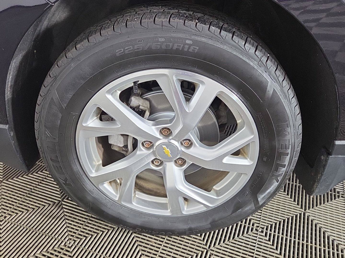 Used 2020 Chevrolet Equinox LT AWD/4WD image 10