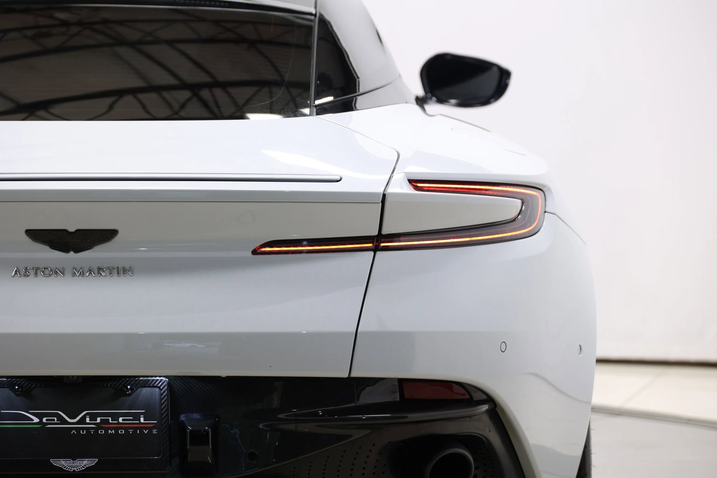 Used 2020 Aston Martin DB11 AMR image 53