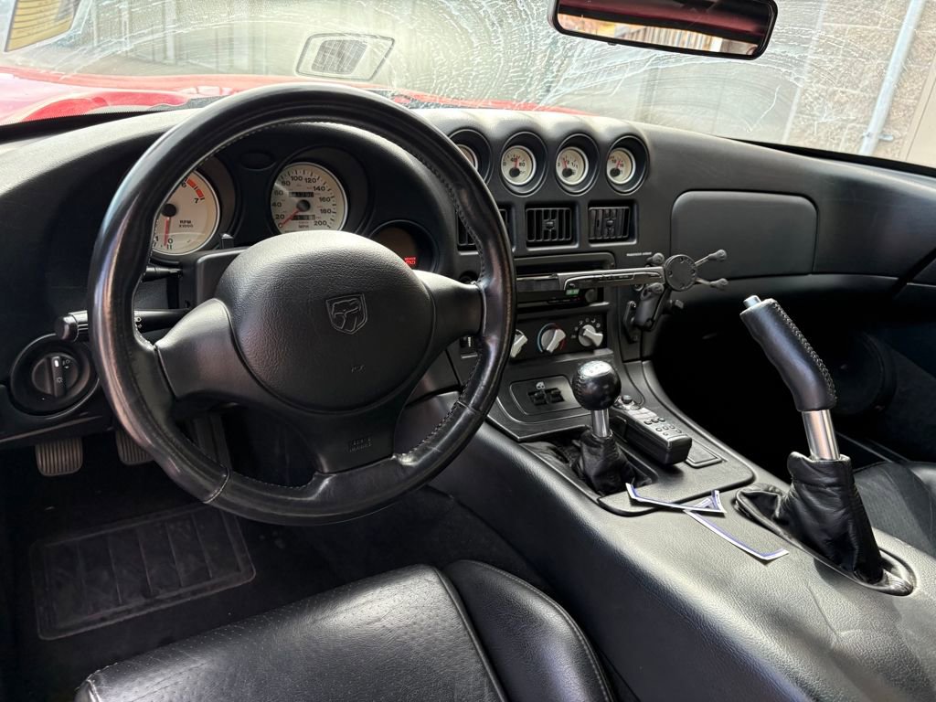Used 1999 Dodge Viper RT/10 image 15