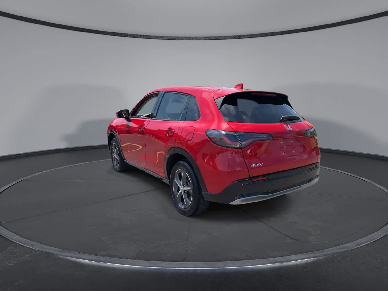 Used 2024 Honda HR-V EX-L image 6