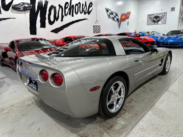 Used 2002 Chevrolet Corvette Coupe image 8