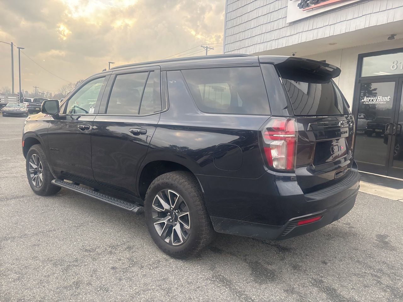 Used 2023 Chevrolet Tahoe Z71 w/ Luxury Package image 6