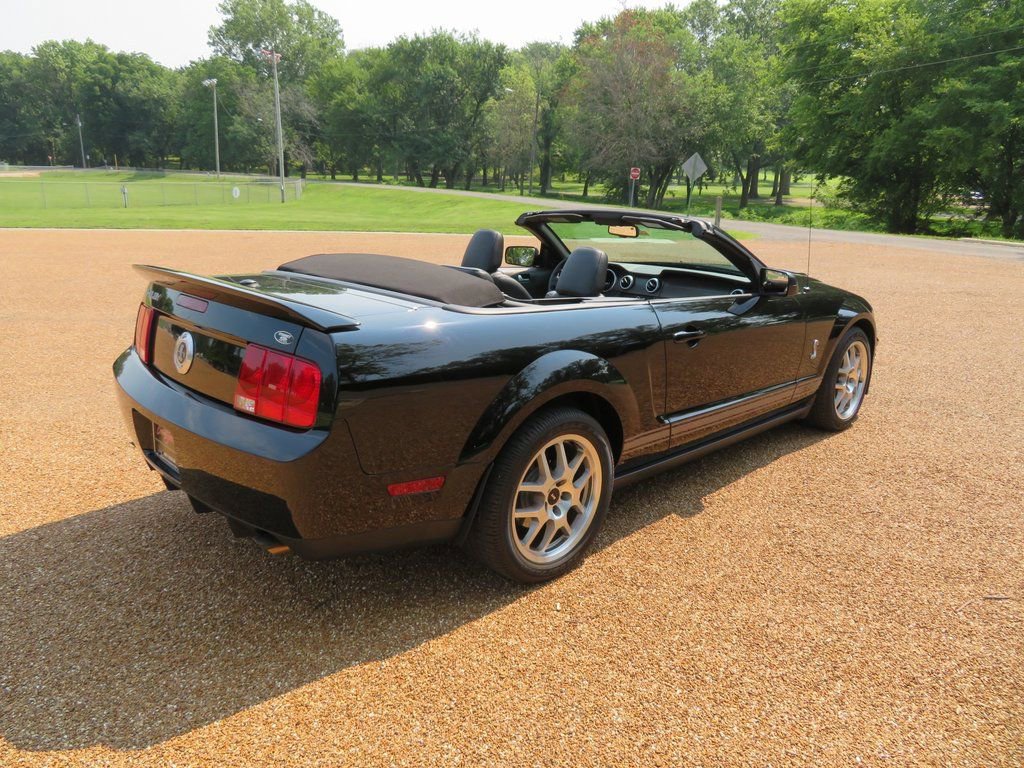 Used 2007 Ford Mustang Shelby GT500 image 4
