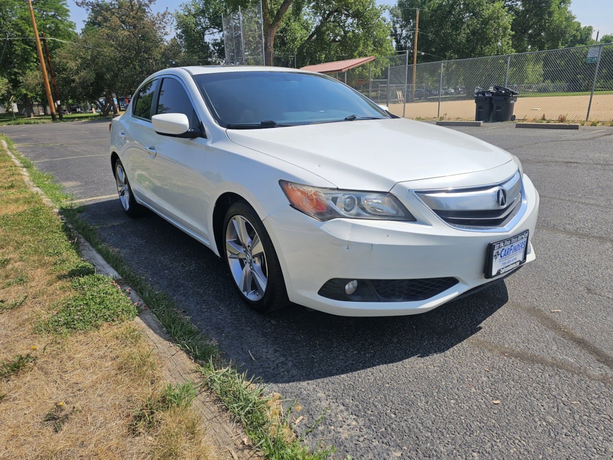Used 2013 Acura ILX w/ Technology Package FWD image 7