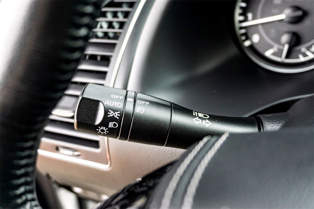 Used 2023 Nissan Armada Platinum w/ Captain's Chairs Package image 19