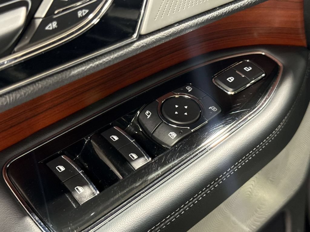 Certified 2020 Lincoln Navigator Reserve w/ Luxury Package AWD/4WD image 16
