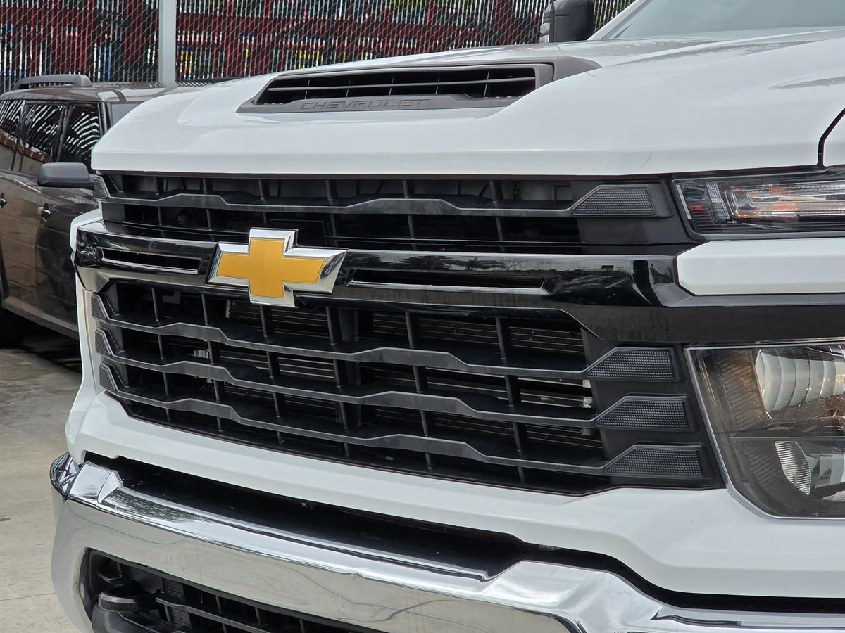 Used 2024 Chevrolet Silverado 2500 W/T w/ WT Convenience Package image 7