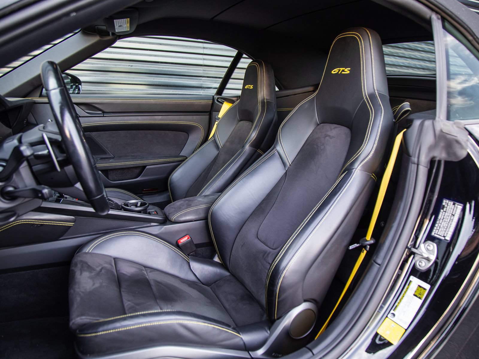 Certified 2023 Porsche 911 Carrera GTS RWD image 5