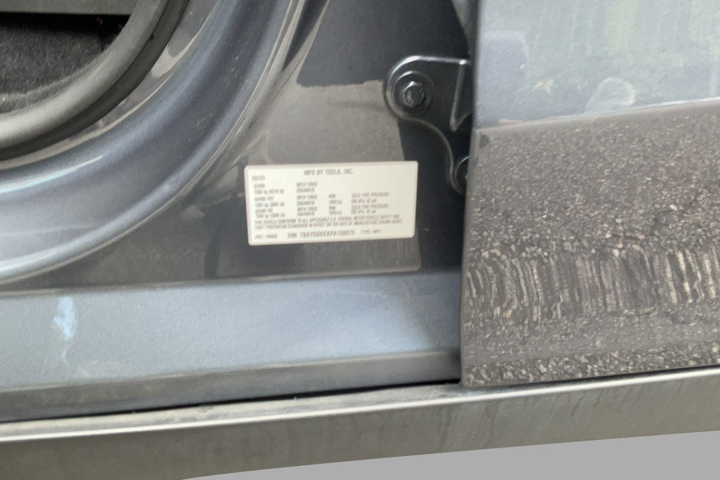 Used 2023 Tesla Model Y AWD image 25