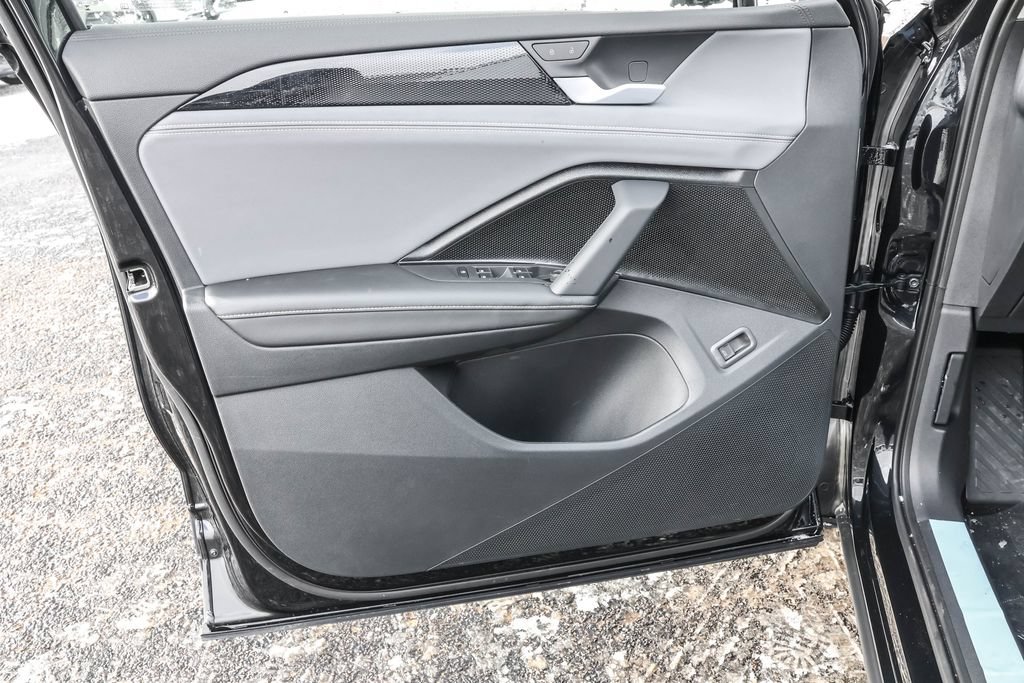 New 2026 Volkswagen Tiguan SE AWD/4WD image 34