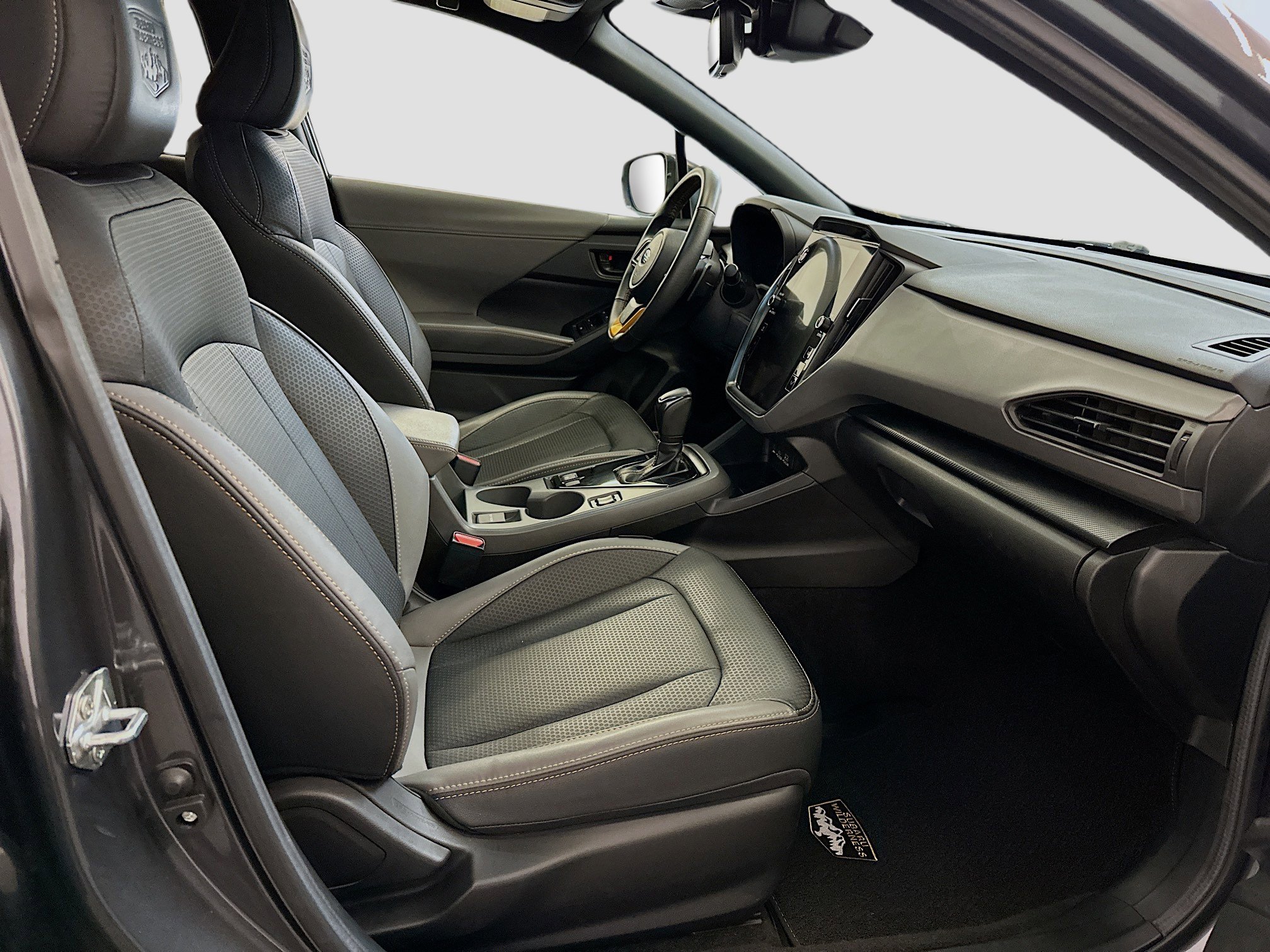 Used 2024 Subaru Crosstrek 2.5i Wilderness w/ Crosstrek Mirror Package image 32