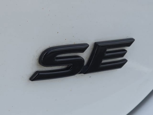 Used 2022 Toyota Camry SE FWD image 10