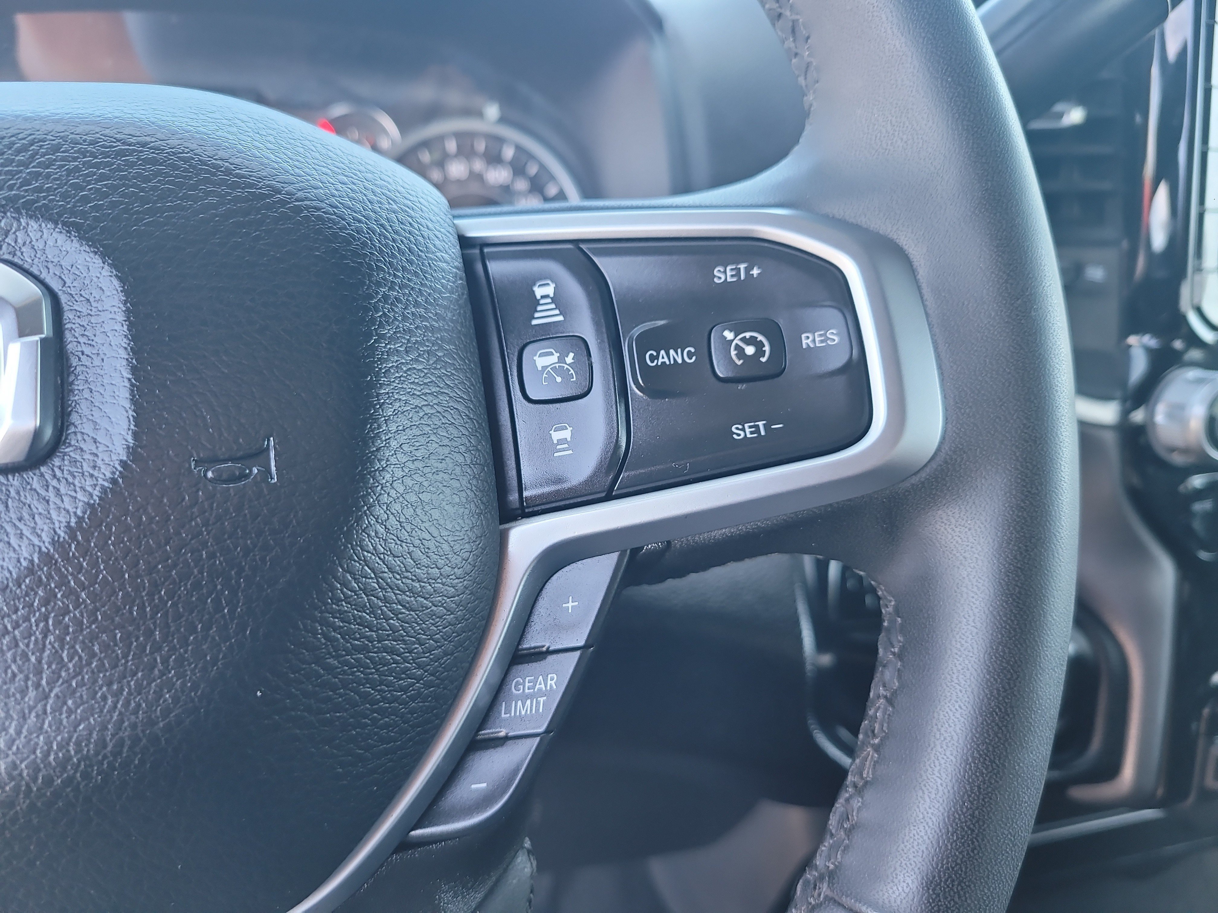 Used 2025 RAM 2500 Big Horn AWD/4WD image 27