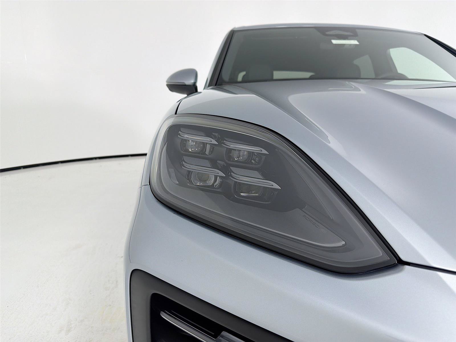 New 2026 Porsche Cayenne AWD/4WD image 29