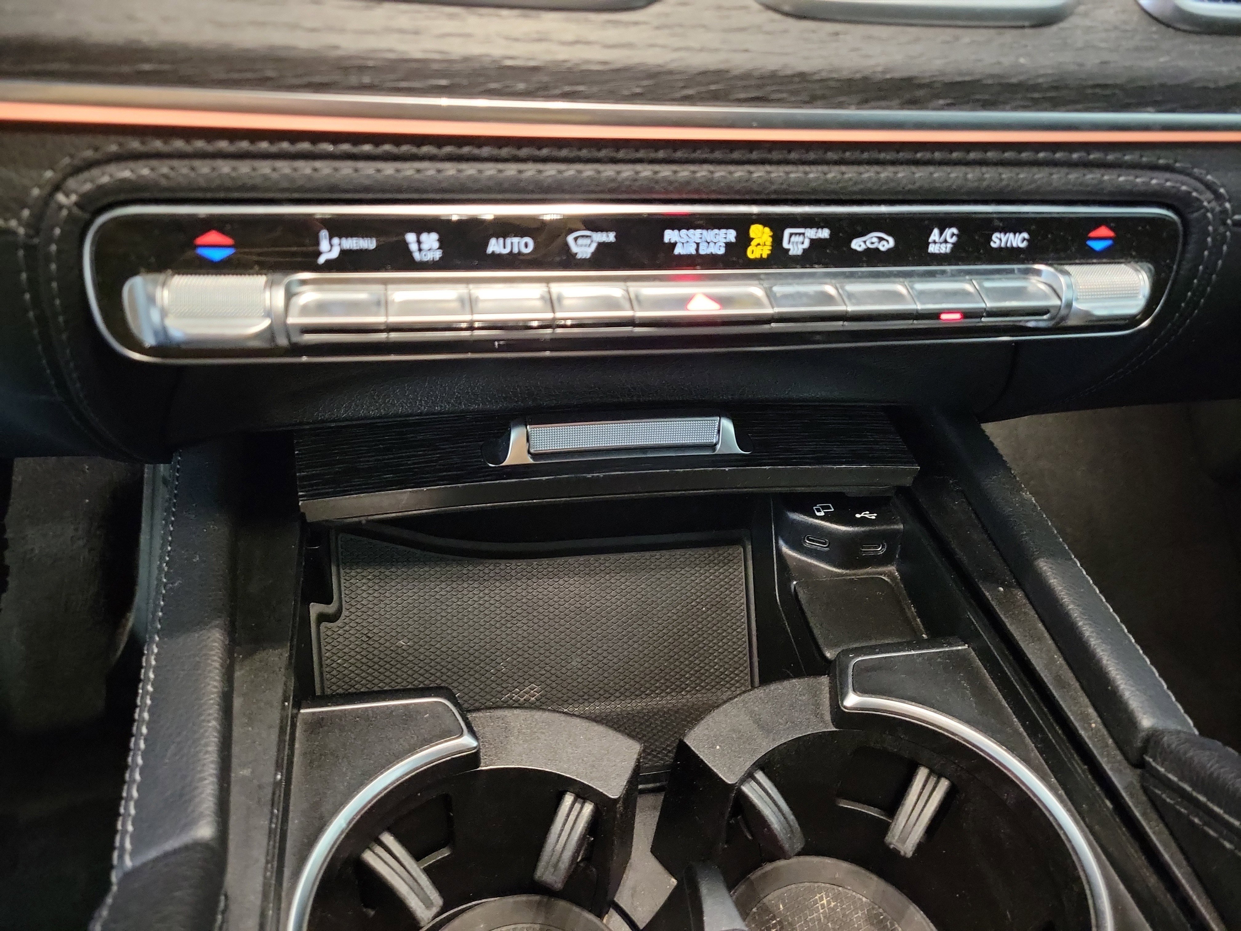 Used 2022 Mercedes-Benz GLE 350 4MATIC w/ AMG Line Exterior image 18