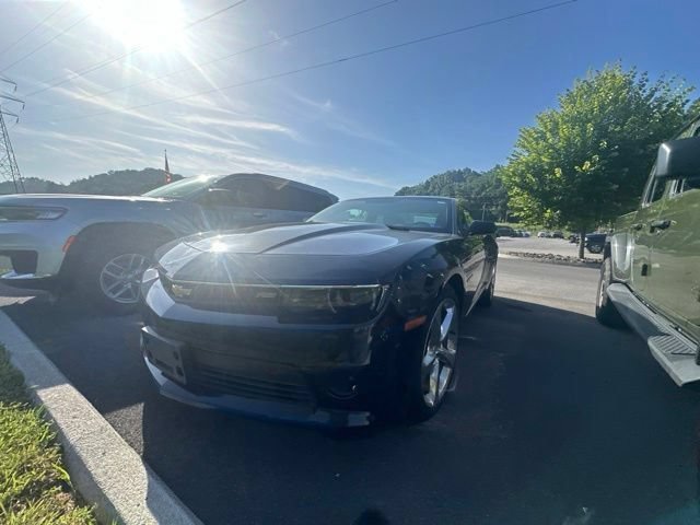 Used 2015 Chevrolet Camaro LT w/ RS Package RWD image 9
